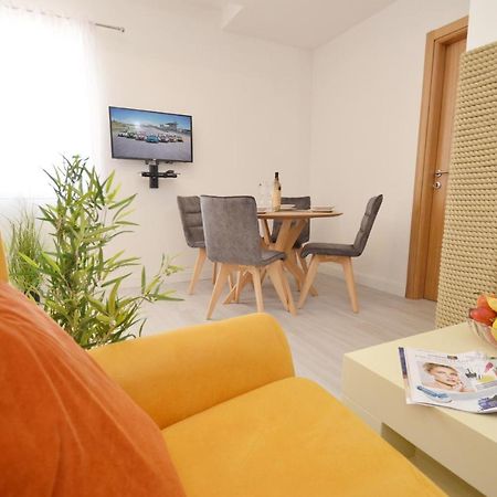 Apartments Lux S Tivat Extérieur photo