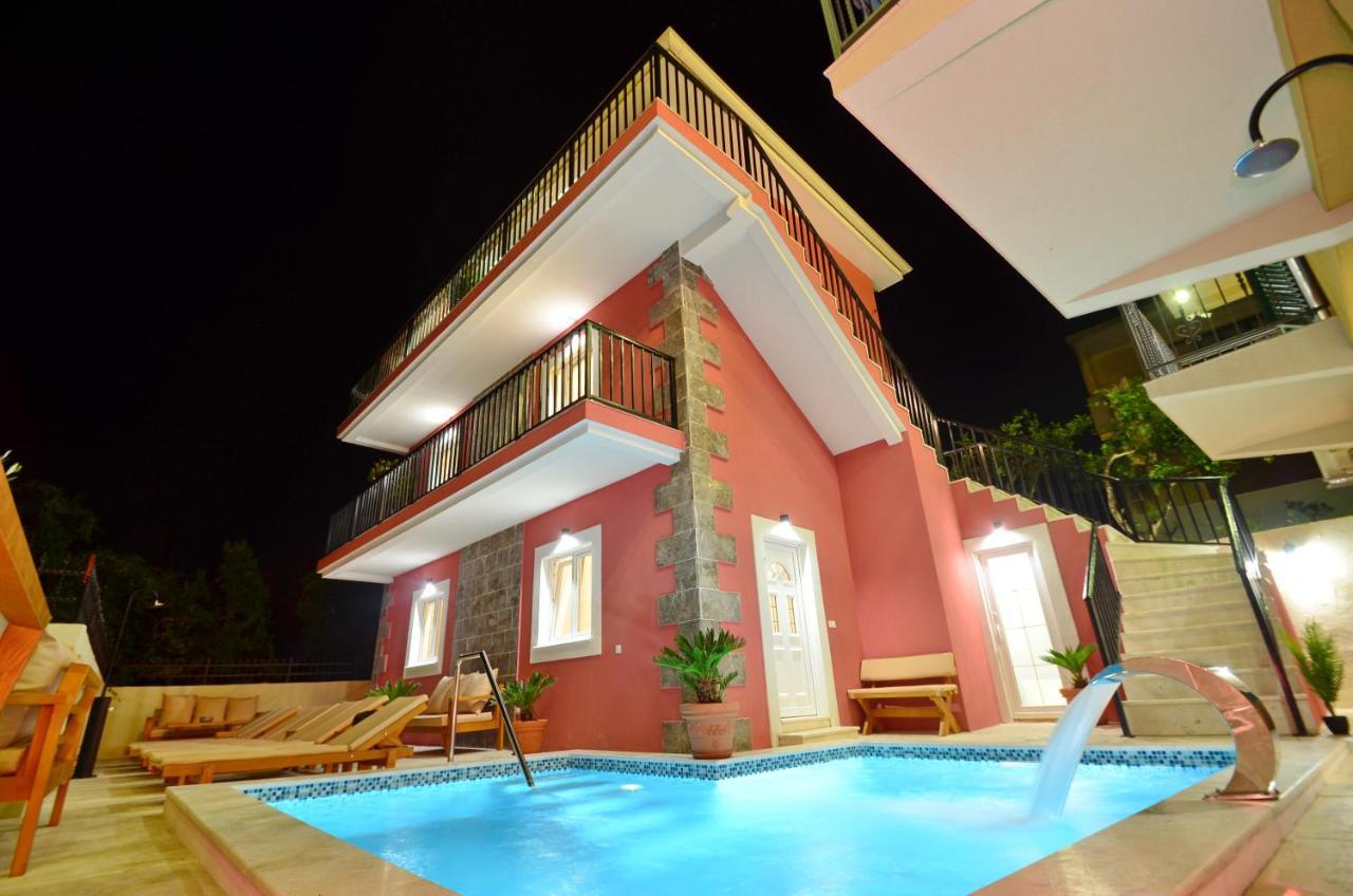 Apartments Lux S Tivat Extérieur photo
