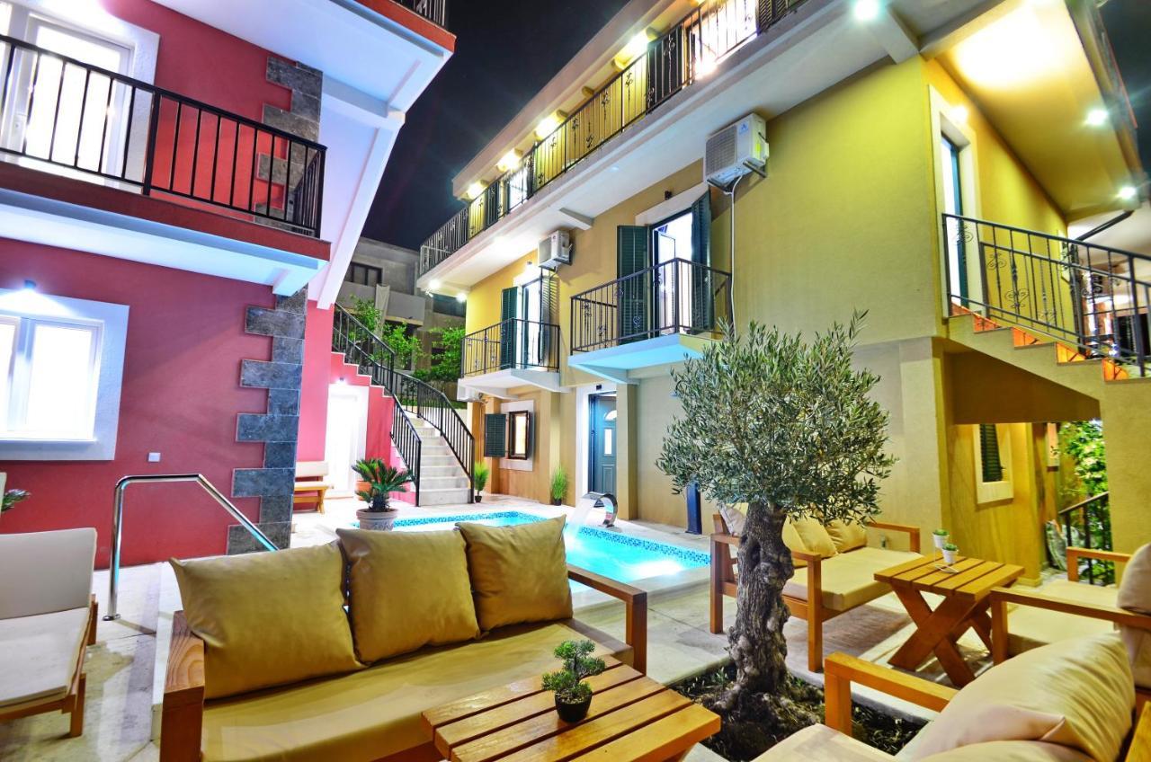 Apartments Lux S Tivat Extérieur photo