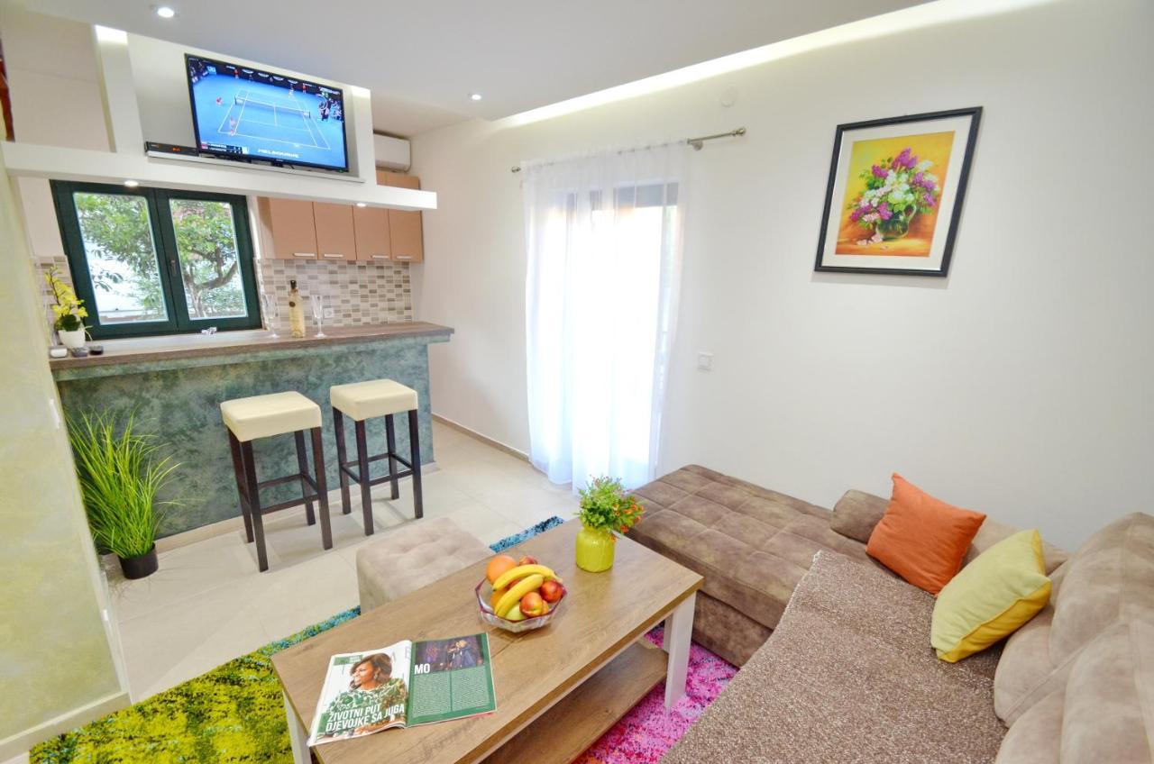 Apartments Lux S Tivat Extérieur photo
