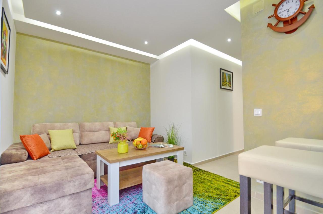 Apartments Lux S Tivat Extérieur photo