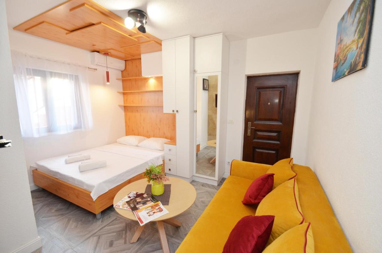 Apartments Lux S Tivat Extérieur photo