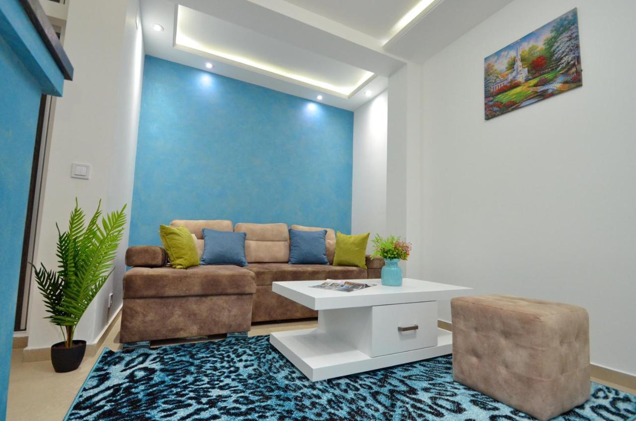 Apartments Lux S Tivat Extérieur photo