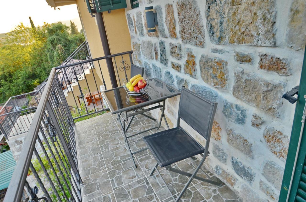 Apartments Lux S Tivat Extérieur photo