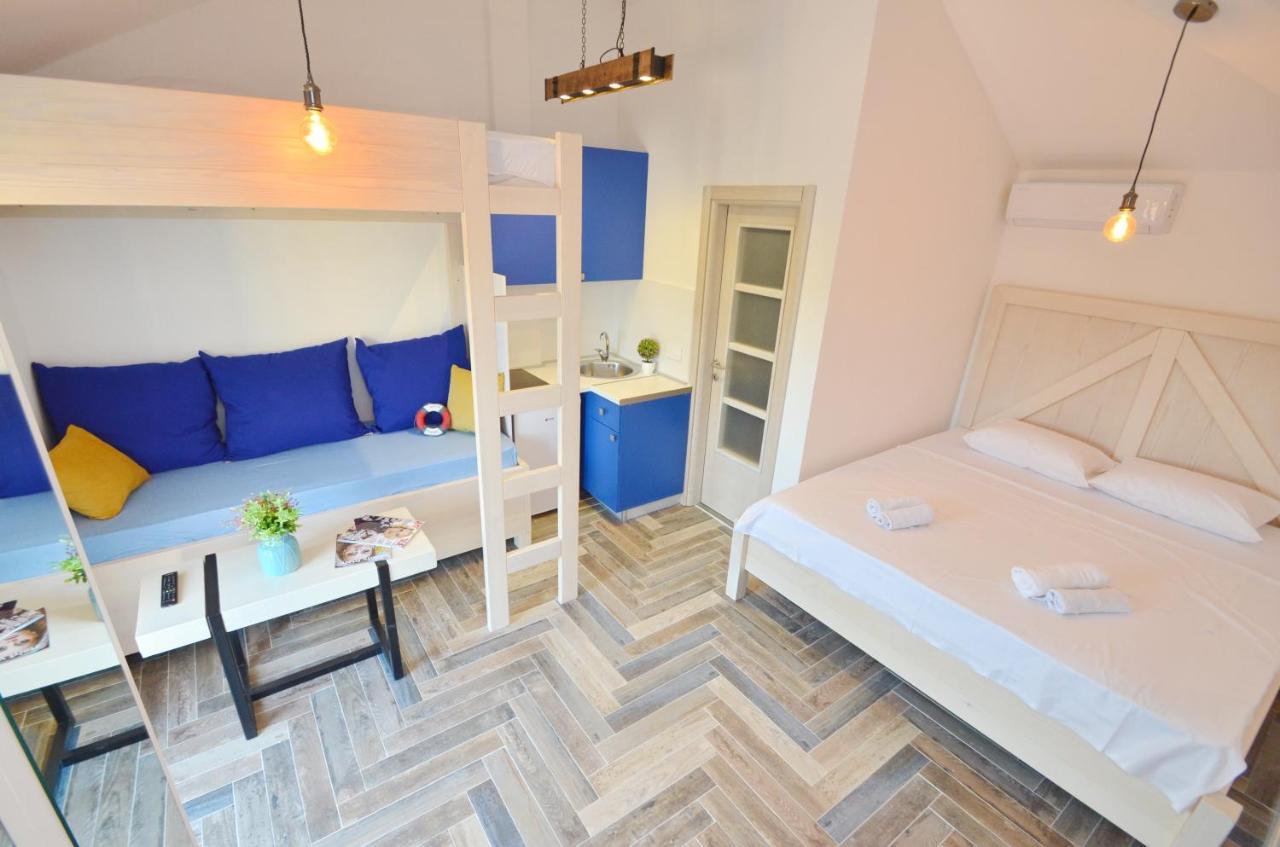 Apartments Lux S Tivat Extérieur photo