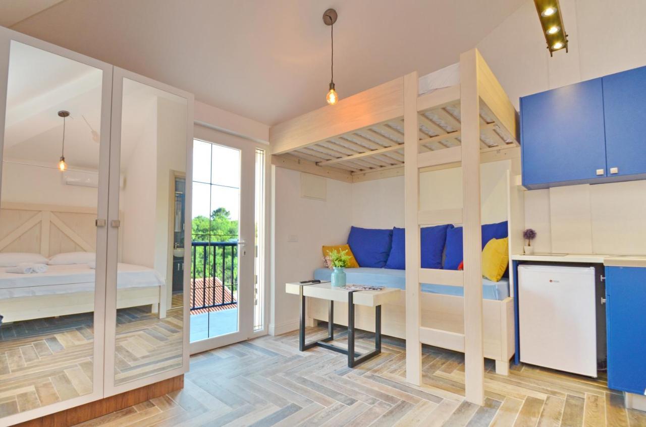 Apartments Lux S Tivat Extérieur photo